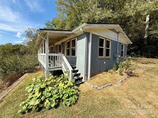 a front view of house with yard