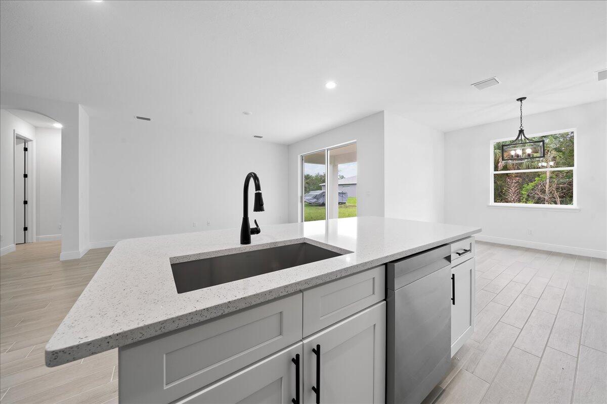 911 Echo Street Fort Pierce, FL 34982 - Photo 5 of 32 11-untitled-14