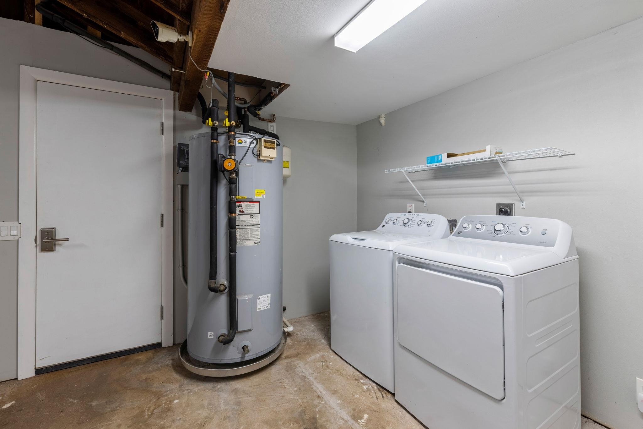 3124 Nahenahe Place Kihei, HI 96753 - Photo 36 of 50 a view of a storage & utility room with washer and dryer