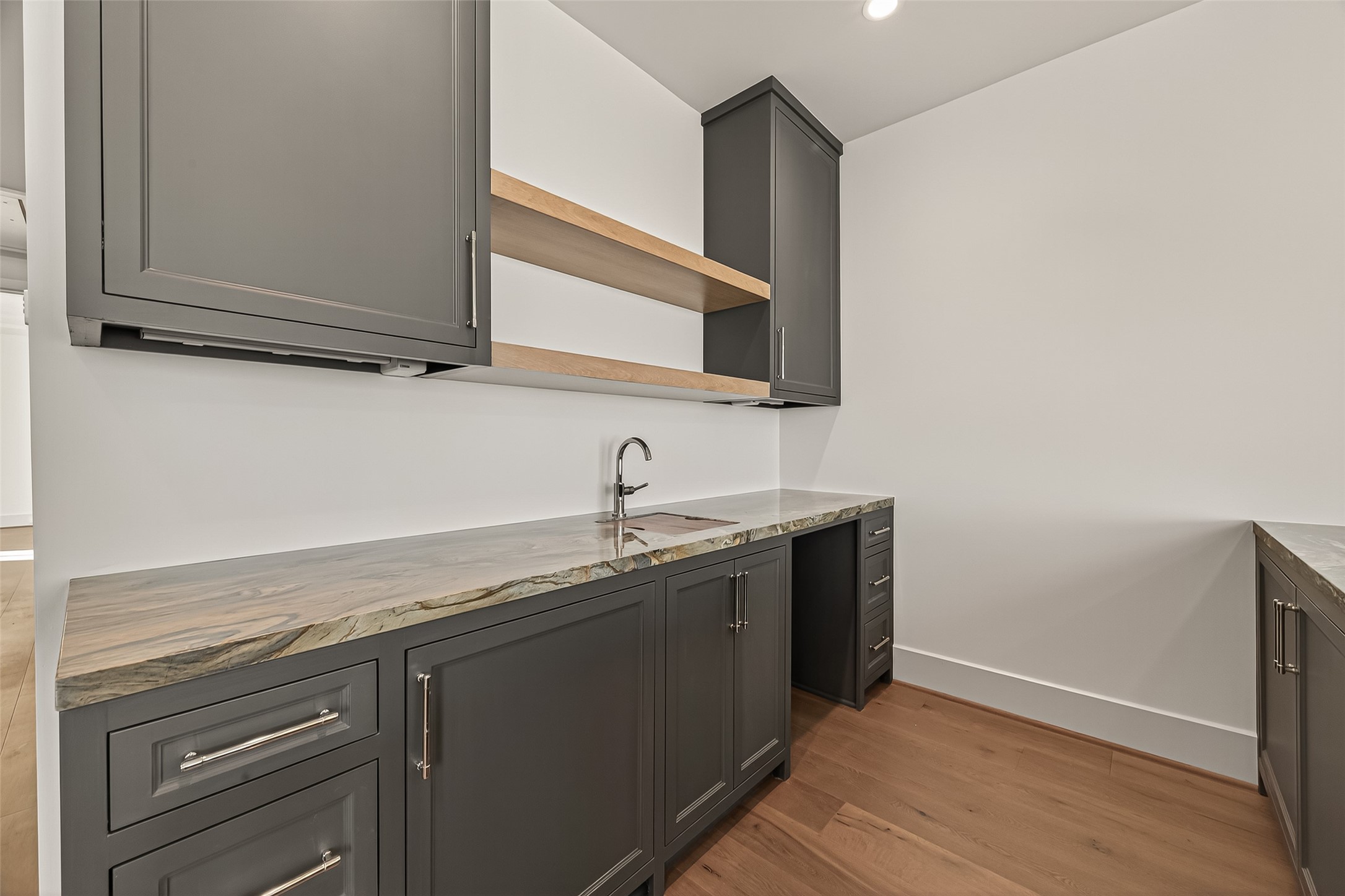 1213 West Pierce Street Houston, TX 77019 - Photo 12 of 20