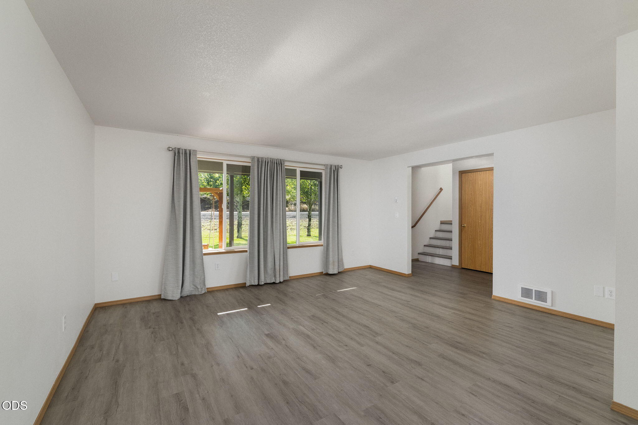 55135 Foster Road Bend, OR 97707 - Photo 10 of 31 Gallery Image 10