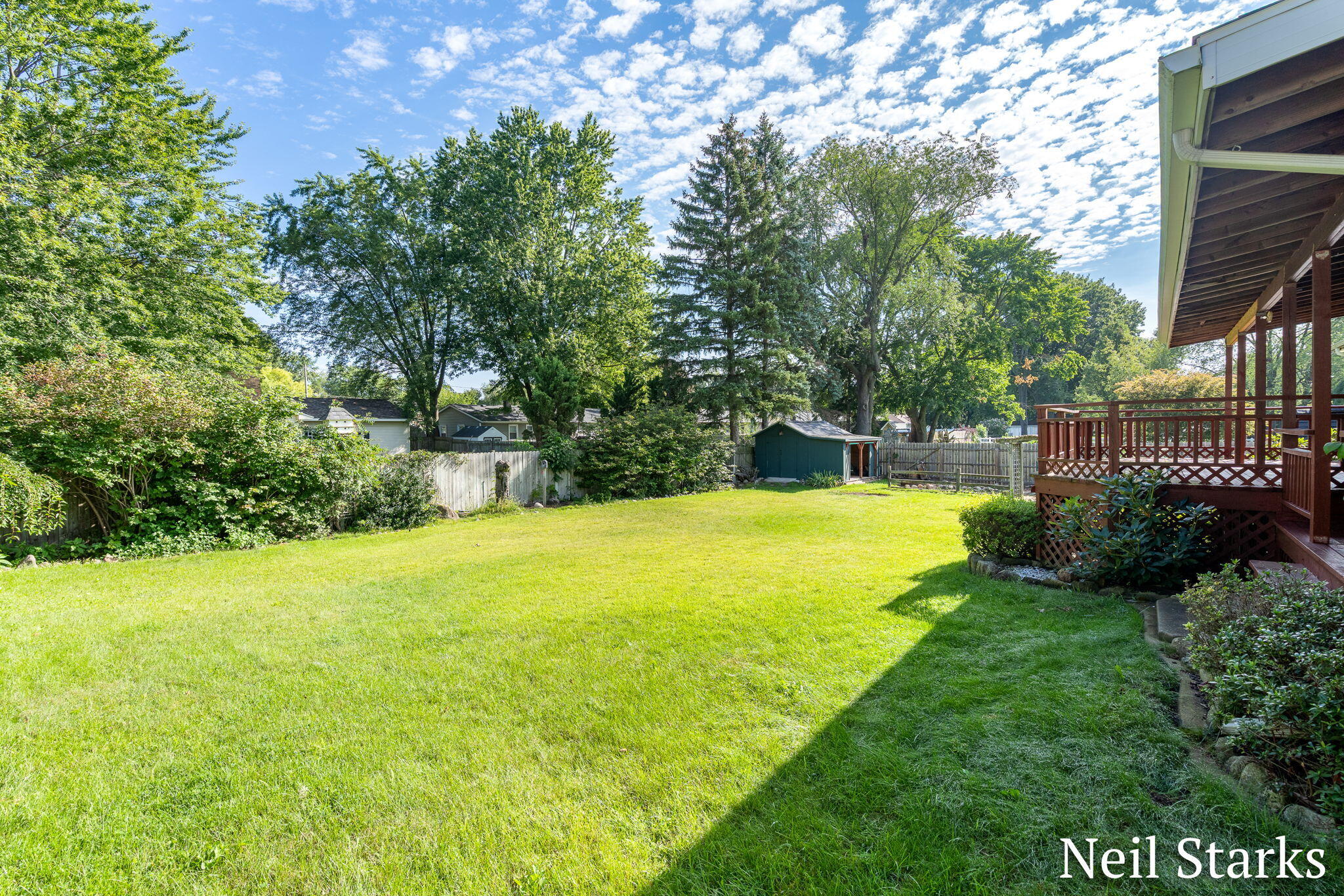 1633 Woodview Street Jenison, MI 49428 - Photo 8 of 34 9-web-or-mls-1633 Woodview St-9
