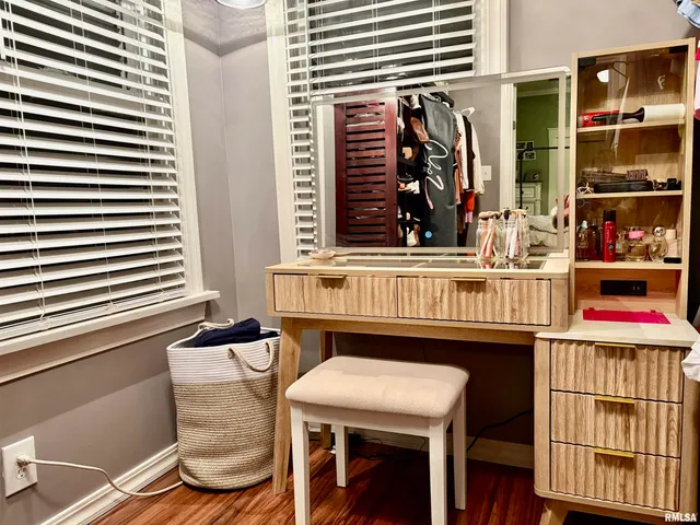 $153,000 | 934 West Douglas Avenue, Jacksonville, IL 62650