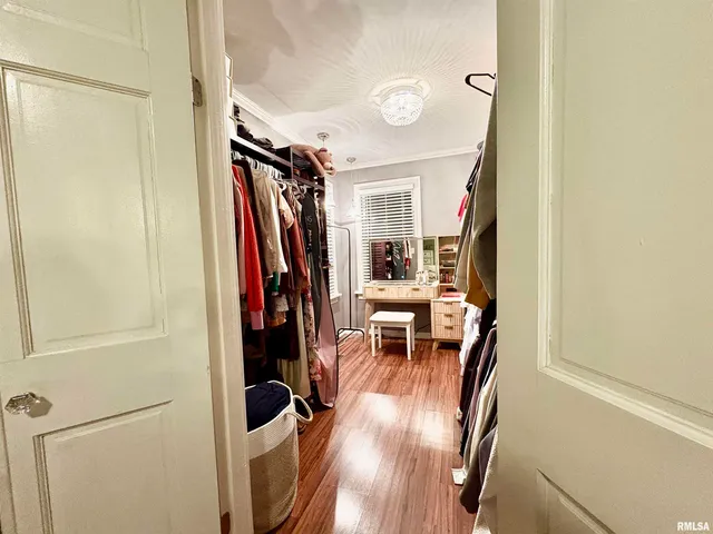 $153,000 | 934 West Douglas Avenue, Jacksonville, IL 62650