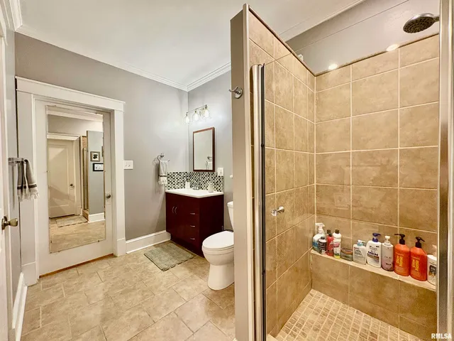 $153,000 | 934 West Douglas Avenue, Jacksonville, IL 62650