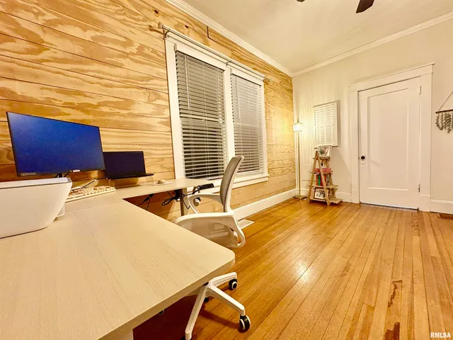 $153,000 | 934 West Douglas Avenue, Jacksonville, IL 62650