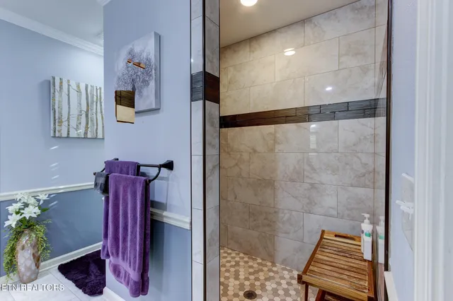 $670,000 | 850 Majestic Mtns Boulevard, Walland, TN 37886