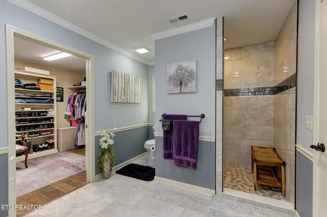 $670,000 | 850 Majestic Mtns Boulevard, Walland, TN 37886