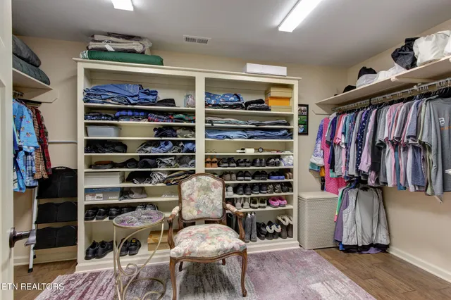 $670,000 | 850 Majestic Mtns Boulevard, Walland, TN 37886