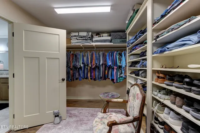 $670,000 | 850 Majestic Mtns Boulevard, Walland, TN 37886