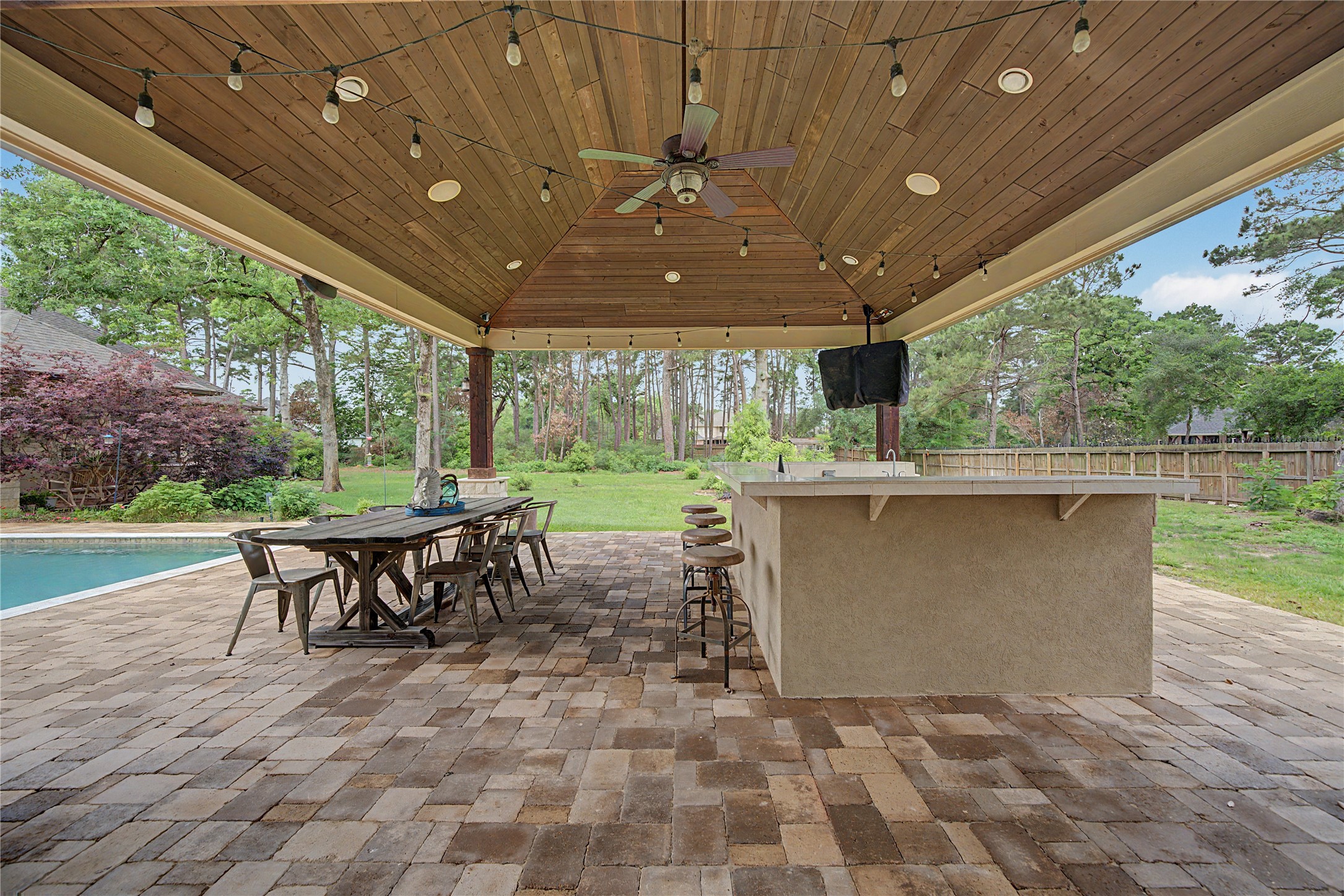 4423 Silver Jade Drive Spring, TX 77386 - Photo 37 of 45 a view of a patio with a table and chairs