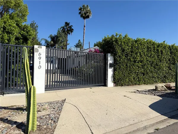 $4,300 | 6910 Laramie Avenue, Winnetka, CA 91306