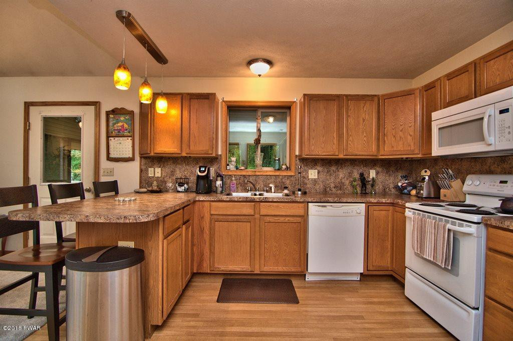 2661 Rockway Road Lake Ariel, PA 18436 - Photo 6 of 62