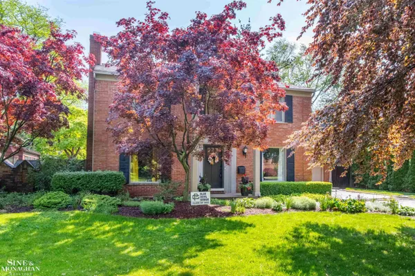 $750,000 | 764 Pemberton Road, Grosse Pointe Park, MI 48230