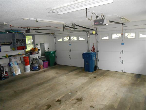 106 Lexington Road Billerica, MA 01821 - Photo 14 of 14 a view of a garage