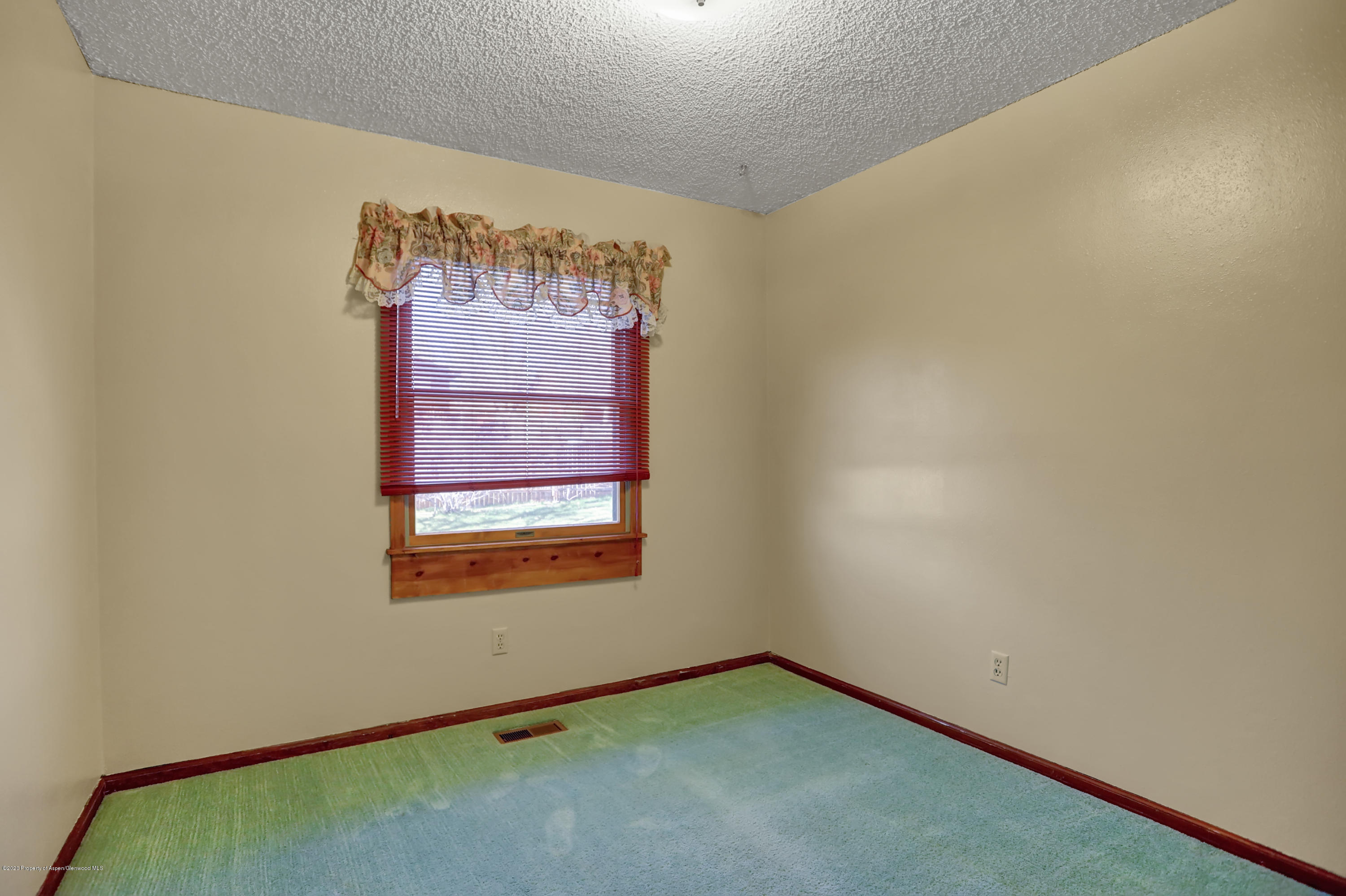 3441 Ridgeview Road Craig, CO 81625 - Photo 12 of 25 Bedroom2b