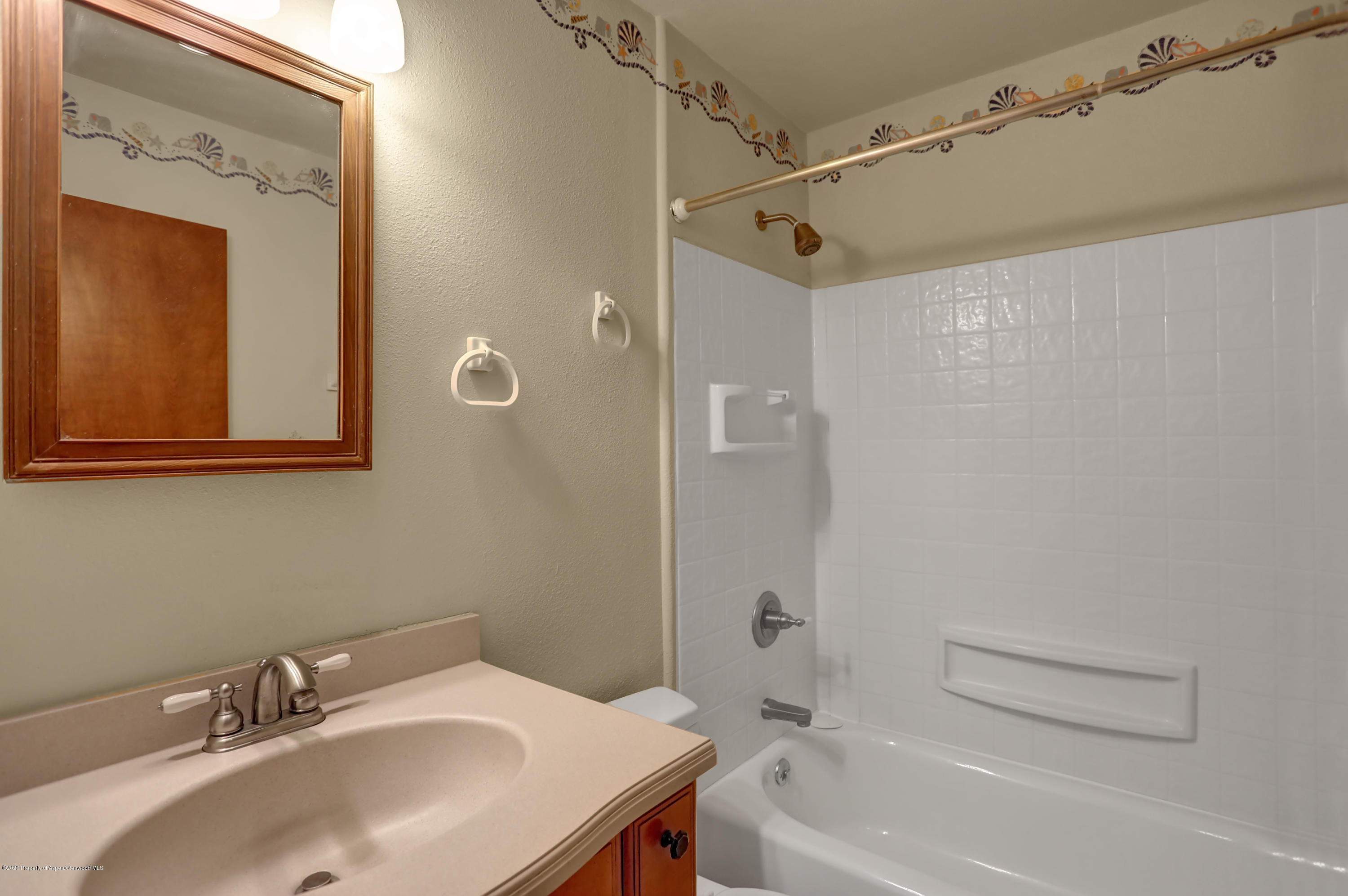 3441 Ridgeview Road Craig, CO 81625 - Photo 15 of 25 Bathroom1b