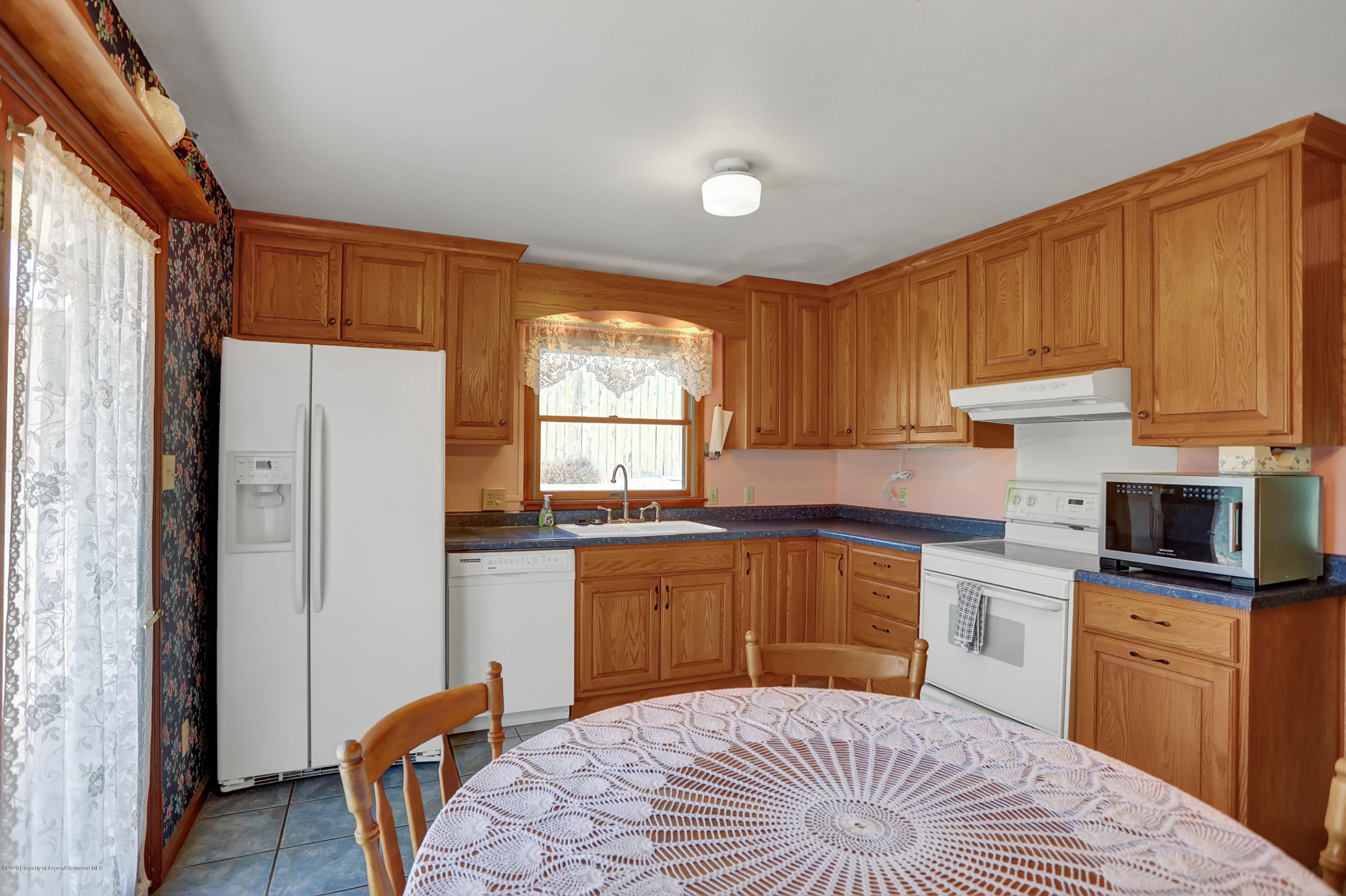 3441 Ridgeview Road Craig, CO 81625 - Photo 9 of 25 Kitchen2