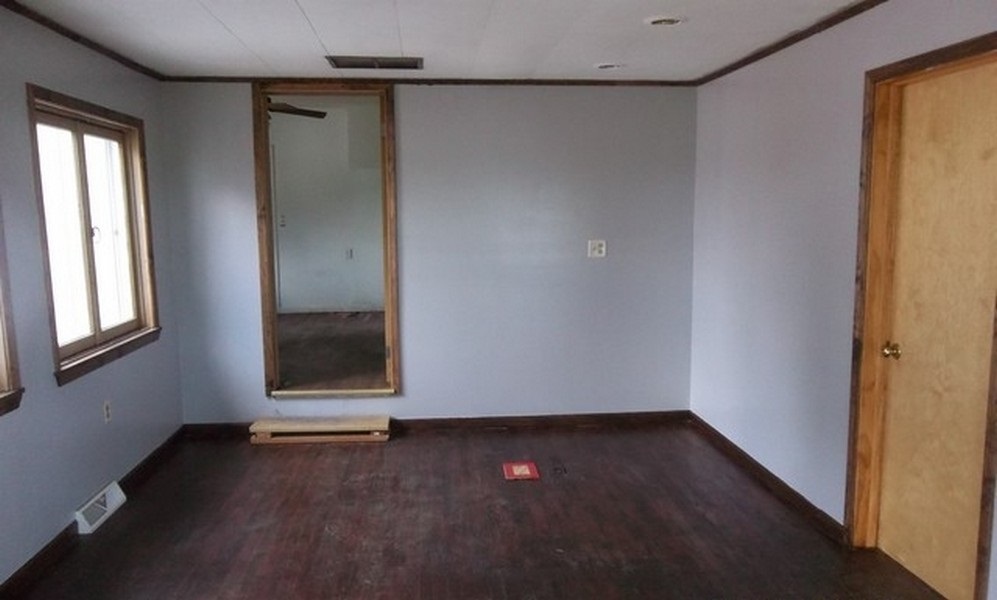 1290 South Tuscola Road Bay City, MI 48708 - Photo 13 of 25