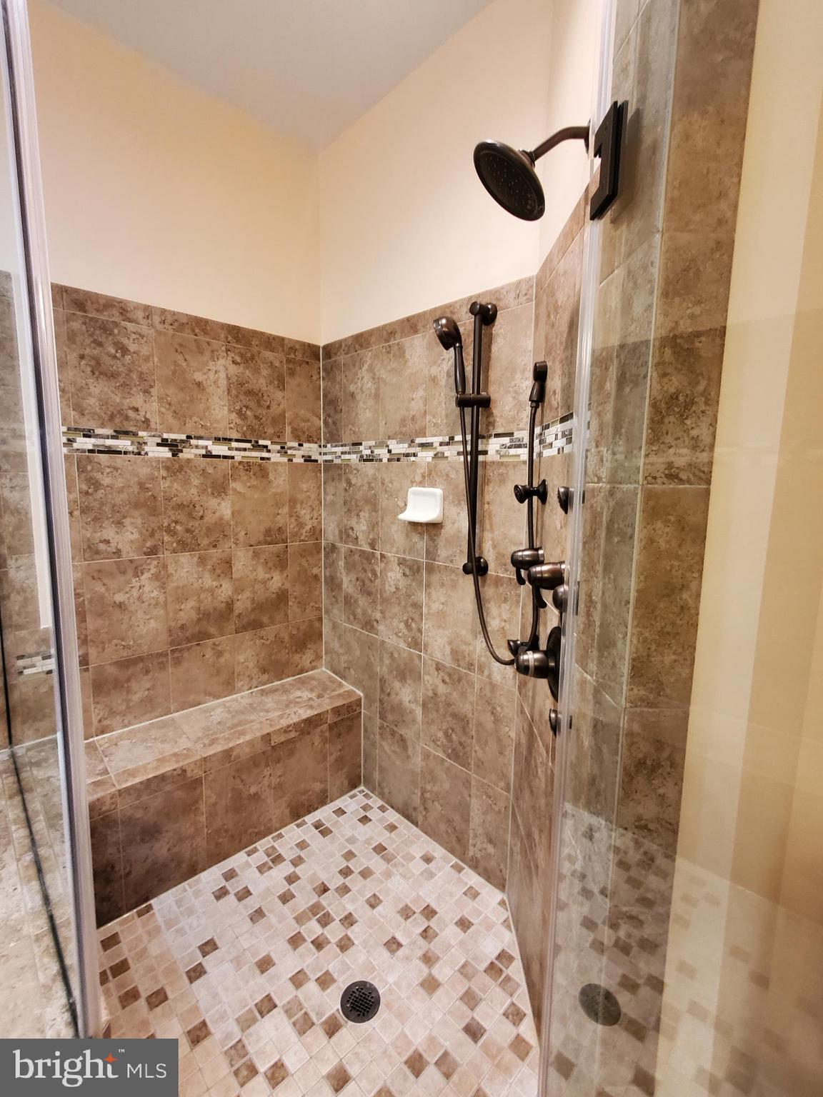 503 Rampart Way, Unit 16 Oxon Hill, MD 20745 - Photo 11 of 35 a bathroom with a shower