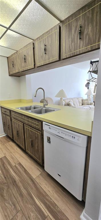 12200 Vonn Road, Unit 1305 Largo, FL 33774 - Photo 14 of 22 a bathroom with a sink and a mirror