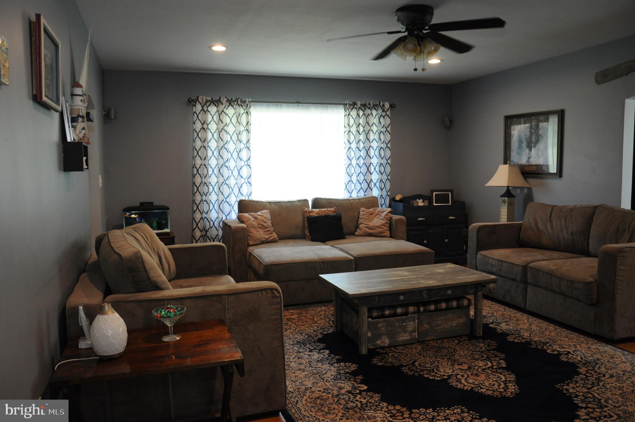 845 Red Toad Road North East, MD 21901 - Photo 12 of 36 Living room