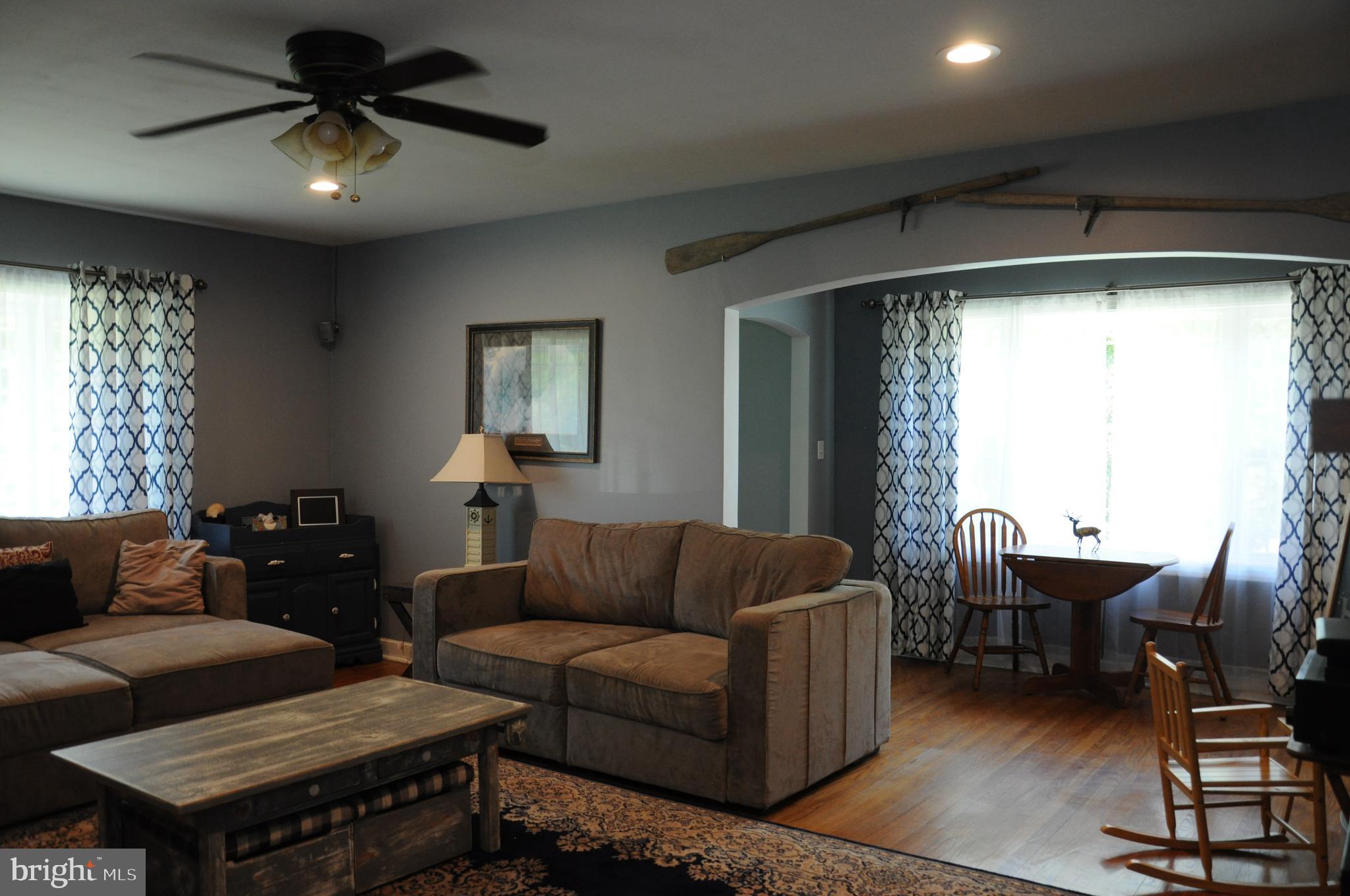845 Red Toad Road North East, MD 21901 - Photo 13 of 36 Living room & breakfast area