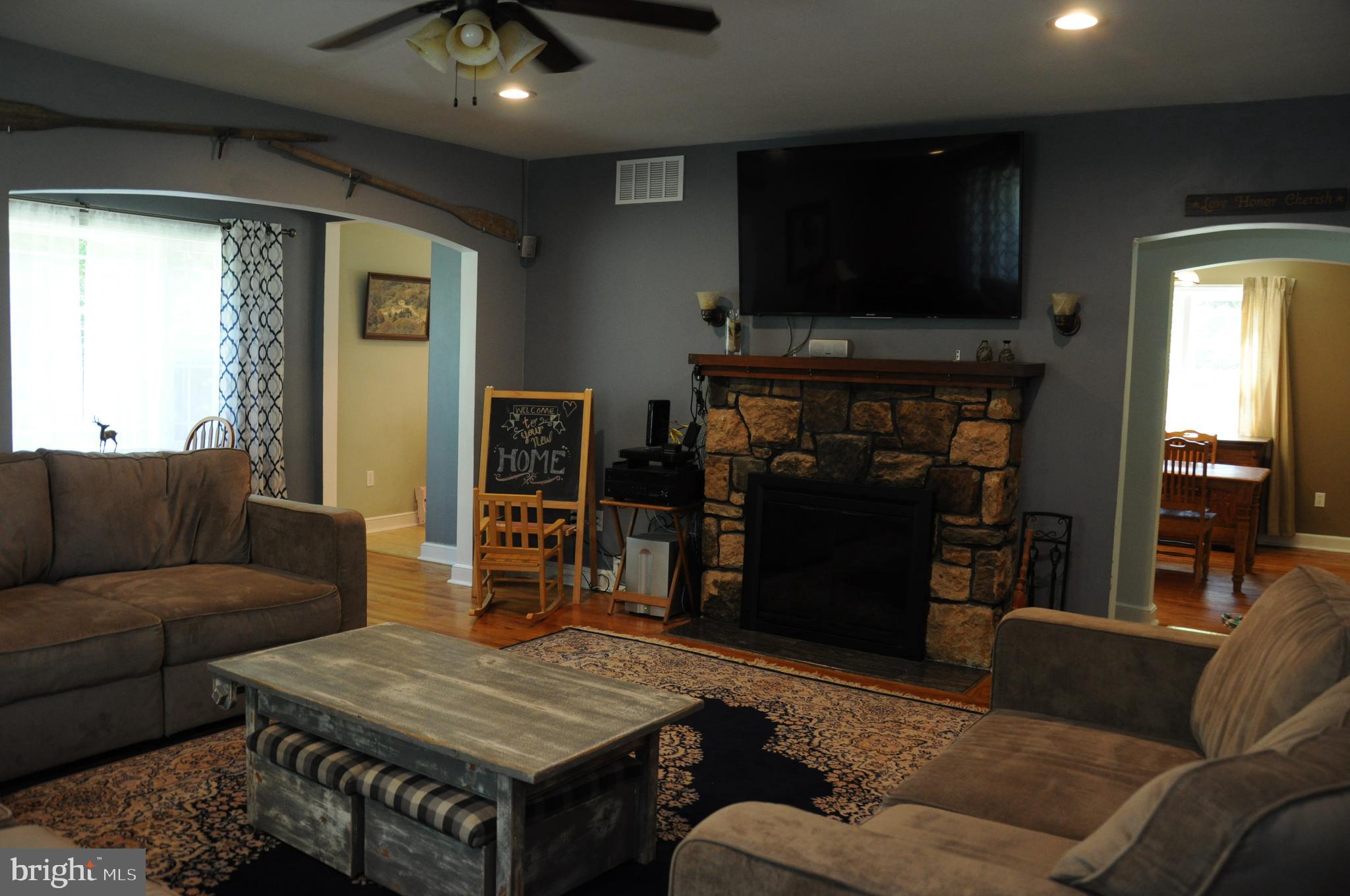 845 Red Toad Road North East, MD 21901 - Photo 14 of 36 Living room