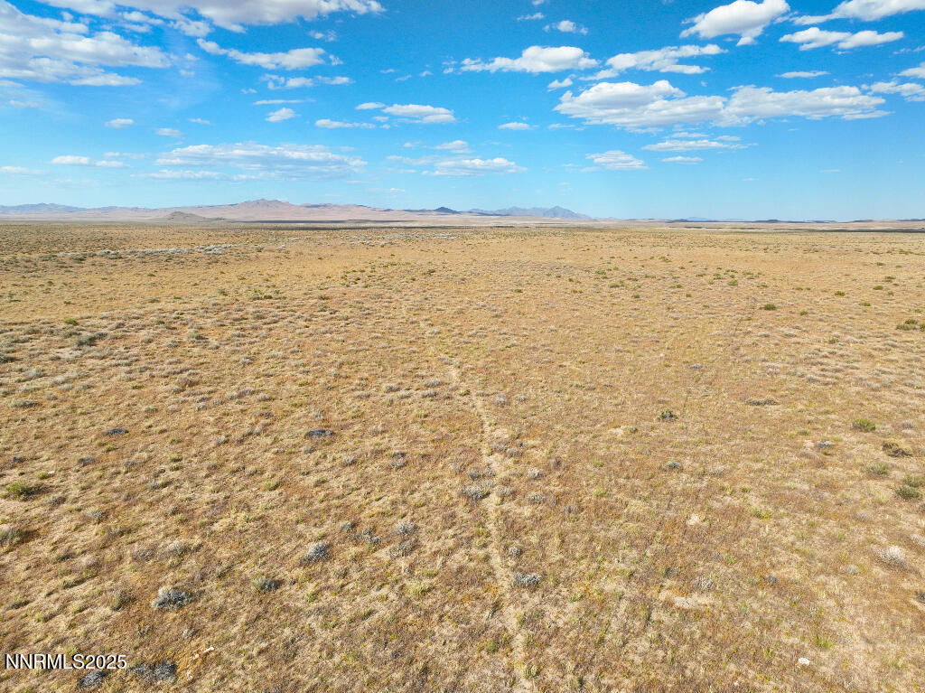 15 Lee Windmill Road Winnemucca, NV 89445 - Photo 2 of 10 01