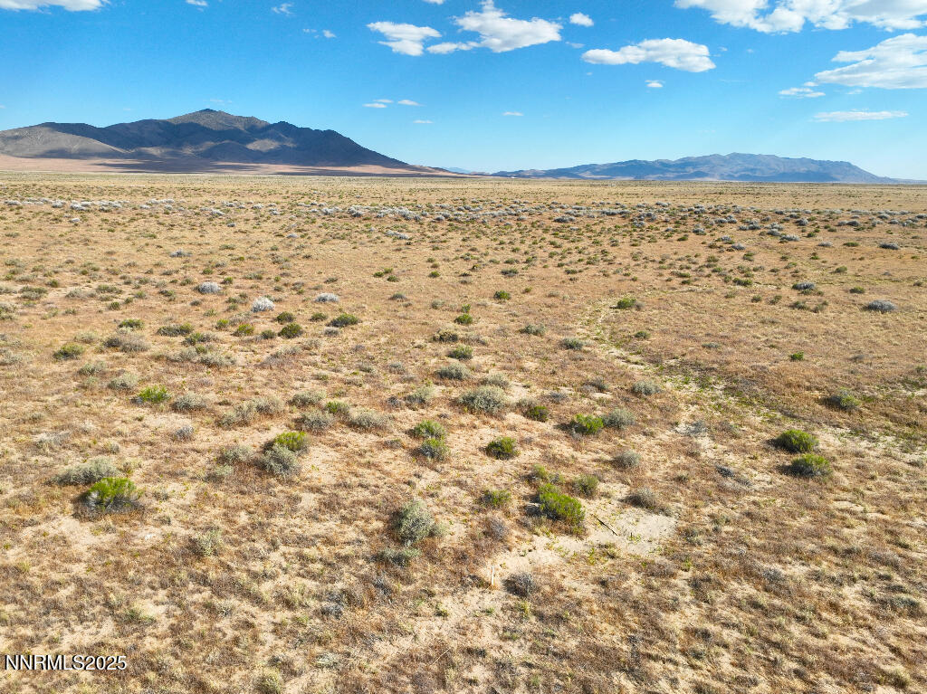 15 Lee Windmill Road Winnemucca, NV 89445 - Photo 3 of 10 02