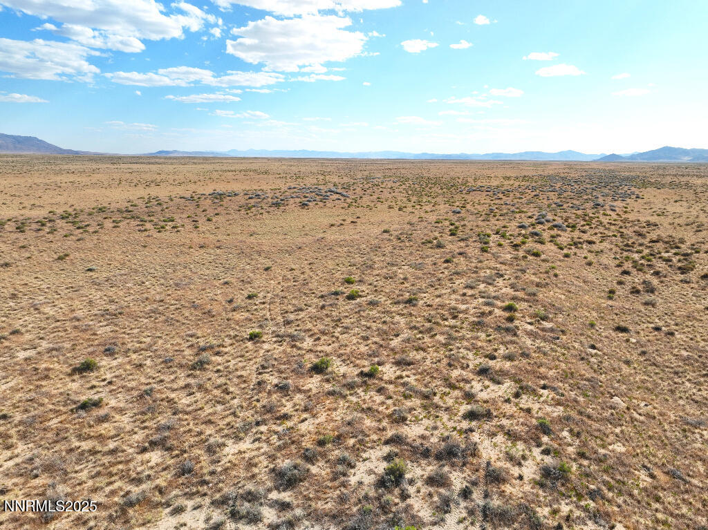 15 Lee Windmill Road Winnemucca, NV 89445 - Photo 4 of 10 03