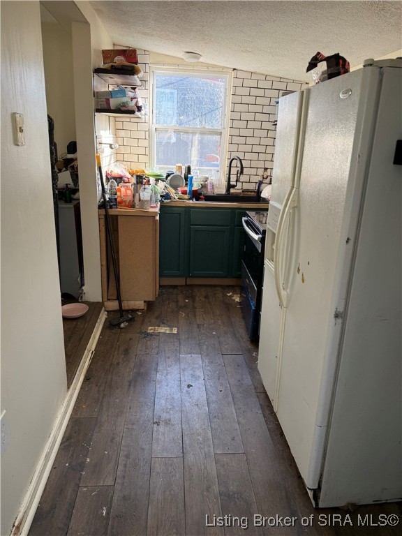 112 Carolyn Avenue Georgetown, IN 47122 - Photo 3 of 12