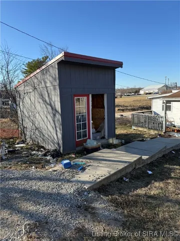 $60,000 | 112 Carolyn Avenue, Georgetown, IN 47122