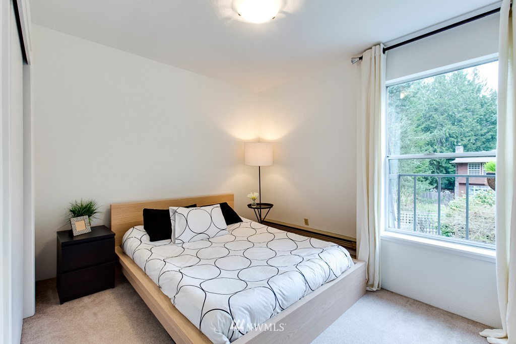 5771 Northeast Foster Road Bainbridge Island, WA 98110 - Photo 22 of 25 Gallery Image 22