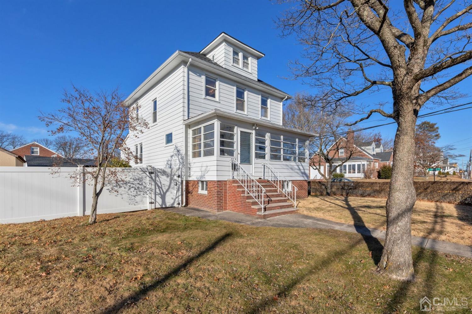 323 Washington Road Sayreville, NJ 08872 - Photo 38 of 40 a view of a yard with large tree
