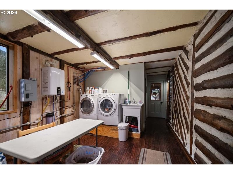 67086 Happy Walrus Road Summerville, OR 97876 - Photo 4 of 48