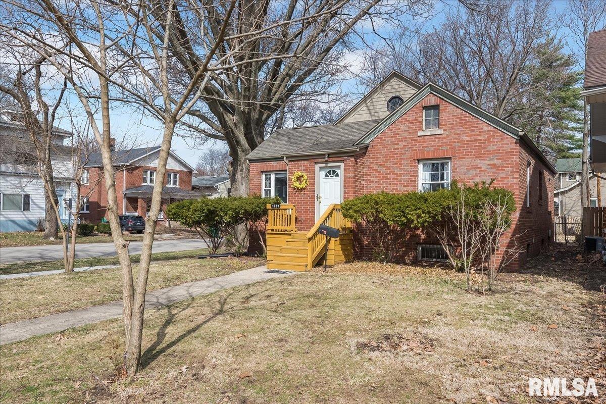 1057 West Edwards Street Springfield, IL 62704 - Photo 3 of 34 Gallery Image 3