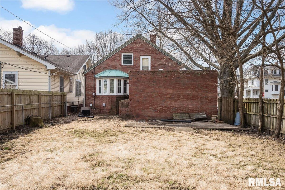 1057 West Edwards Street Springfield, IL 62704 - Photo 31 of 34 Gallery Image 31
