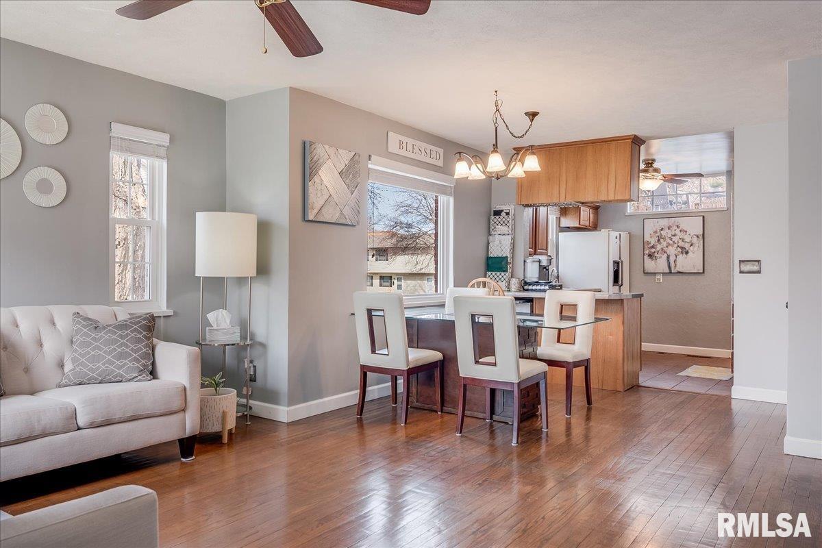 1057 West Edwards Street Springfield, IL 62704 - Photo 4 of 34 Gallery Image 4