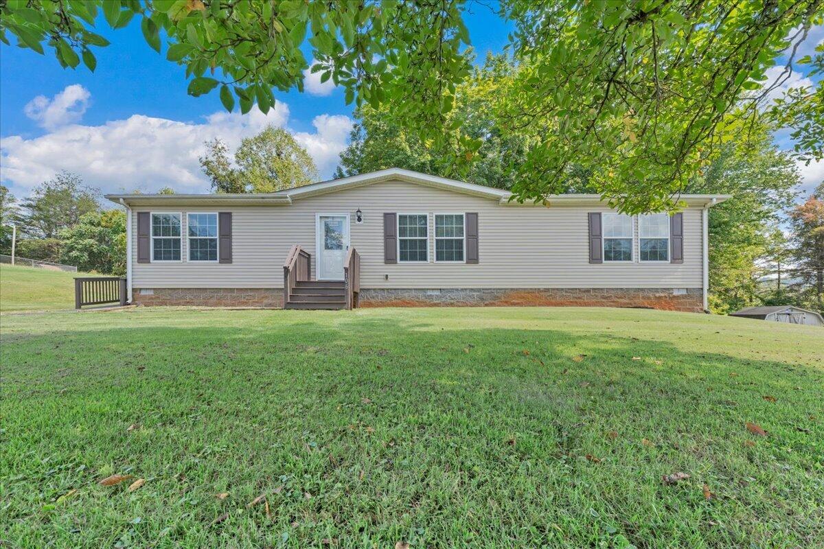 106 Crest Court Blue Ridge, VA 24064 - Photo 37 of 43 38-MIB03509