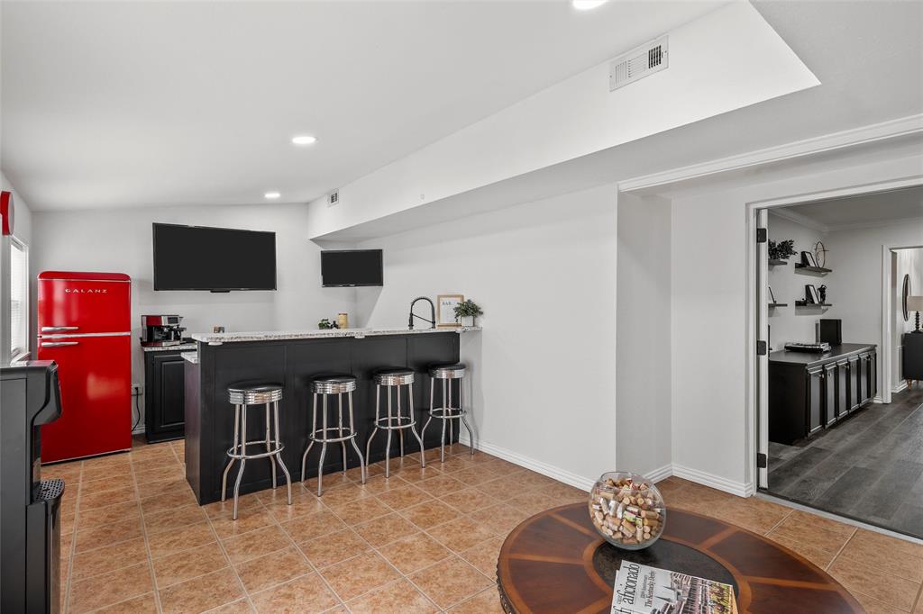 5704 Silver Lake Circle Waco, TX 76710 - Photo 17 of 36 a workspace with furniture and window