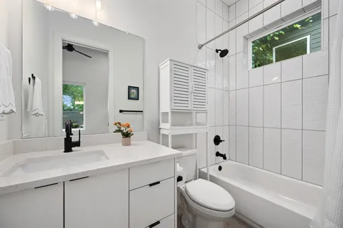 $749,000 | 2605 South 2nd Street, Unit 2, Austin, TX 78704