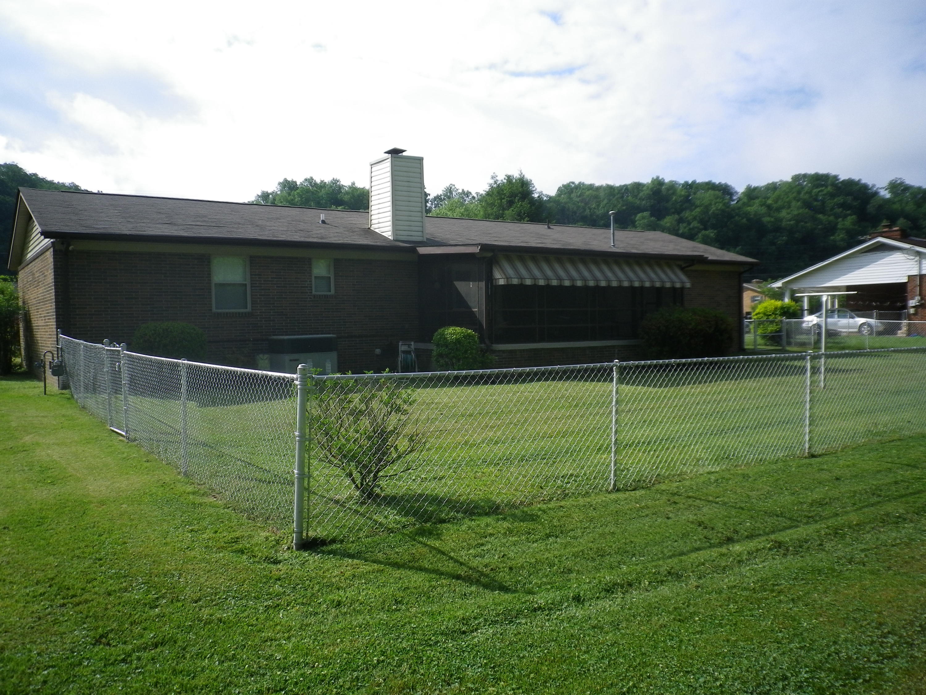 527 Riverside Drive Clinton, TN 37716 - Photo 4 of 4 IMGP5521