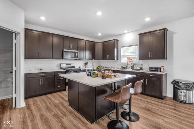 $535,000 | 870 Blaine Drive, Whiteland, IN 46184