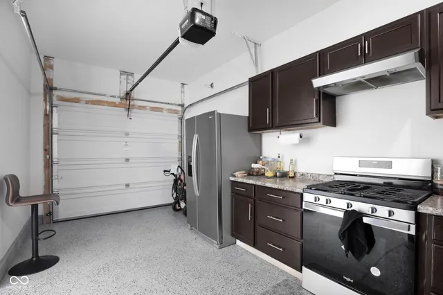 $535,000 | 870 Blaine Drive, Whiteland, IN 46184