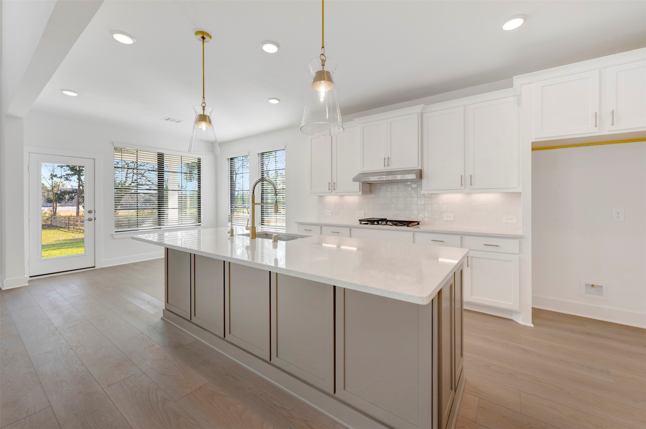 467 6th Street Magnolia, TX 77355 - Photo 11 of 50