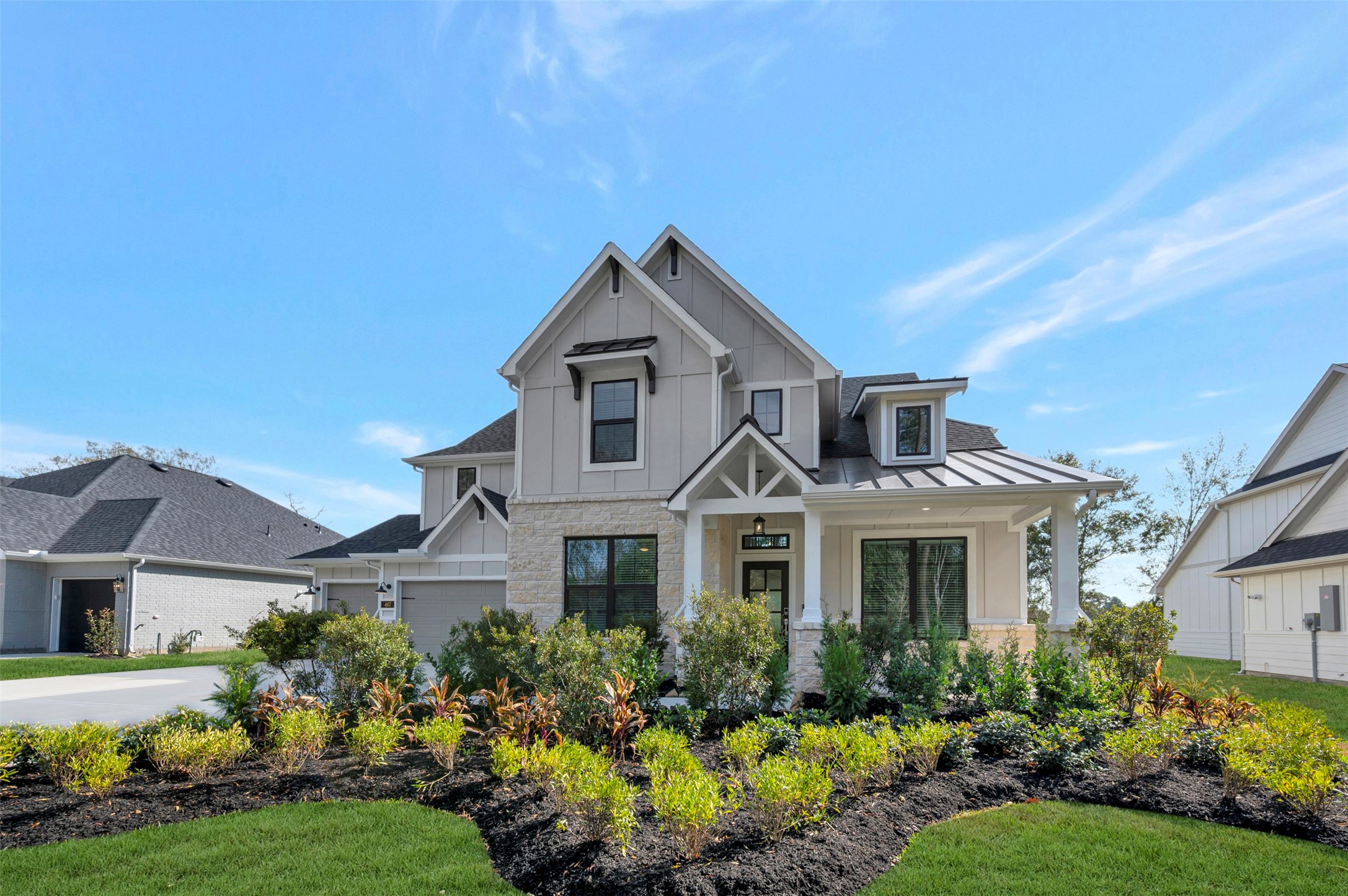467 6th Street Magnolia, TX 77355 - Photo 20 of 50 front view of house with a yard