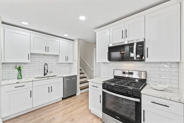 $399,900 | 18115 Georgia Court, Unit 132, Orland Park, IL 60467