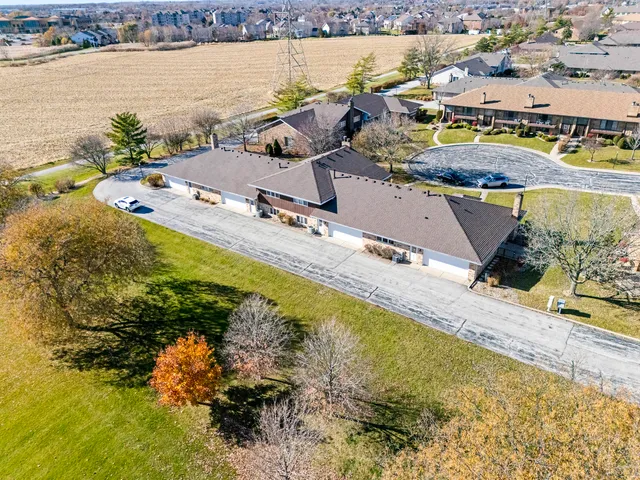 $399,900 | 18115 Georgia Court, Unit 132, Orland Park, IL 60467