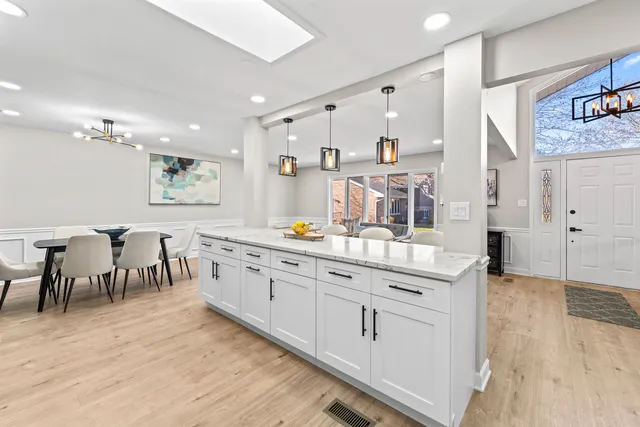 $399,900 | 18115 Georgia Court, Unit 132, Orland Park, IL 60467